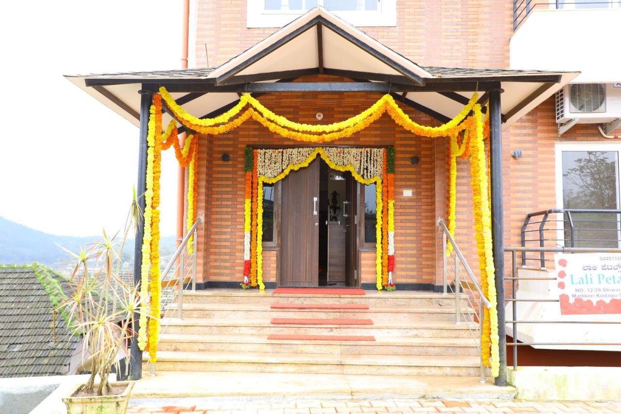 Lali Petals Apartment Madikeri Bagian luar foto