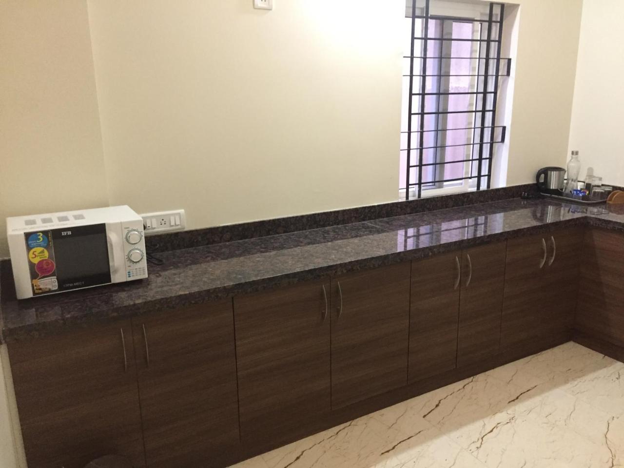 Lali Petals Apartment Madikeri Bagian luar foto